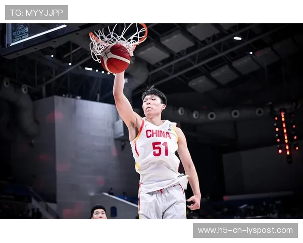 杨瀚森被雪藏真相曝光：教练战术与体能两面受指责！